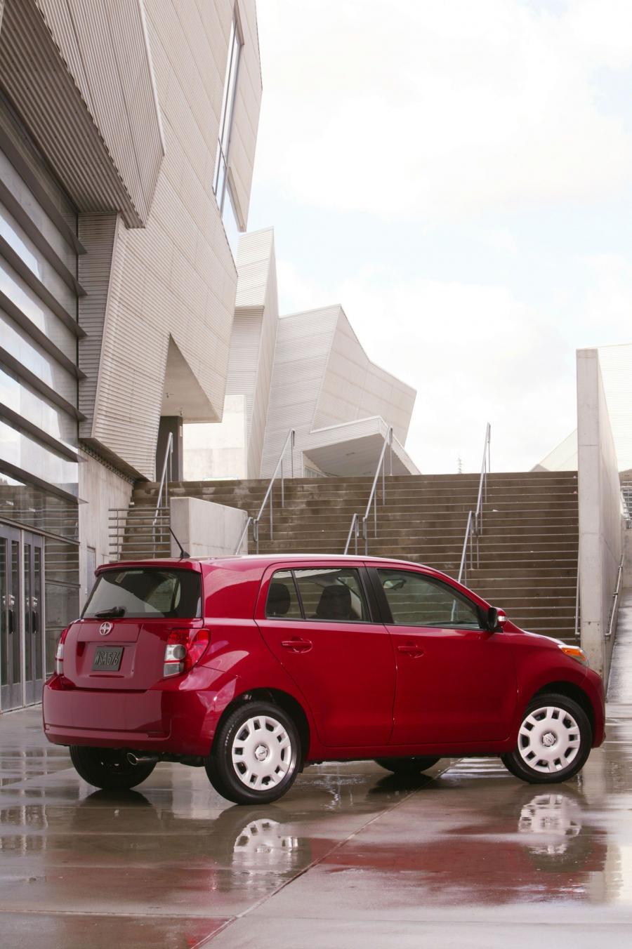  Scion xD 2007 года  (фото 42 из 113)